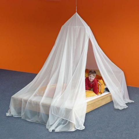 HF Canopy pyramidal for single beds fromVoile